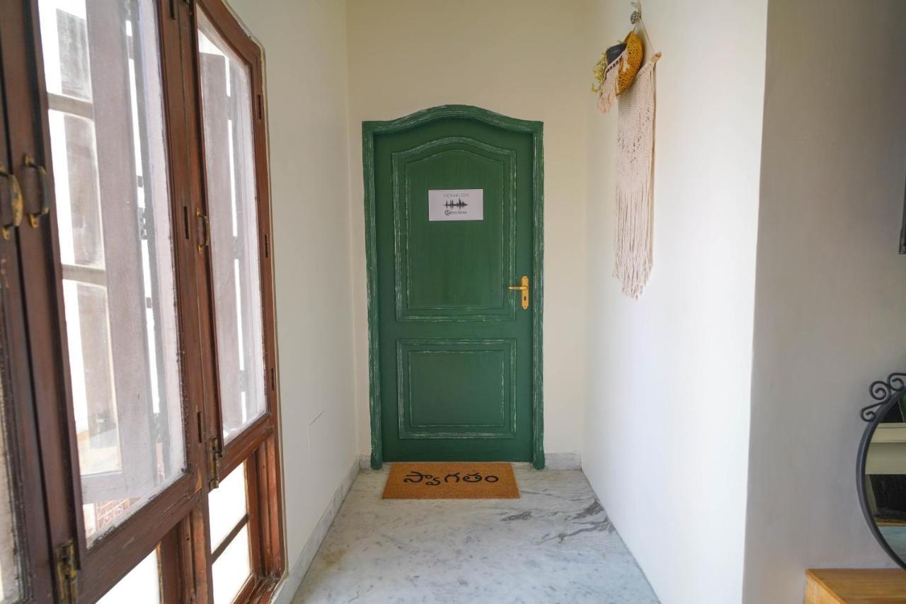 Destin Olympus Banjara Hostel Haidarábád Kültér fotó